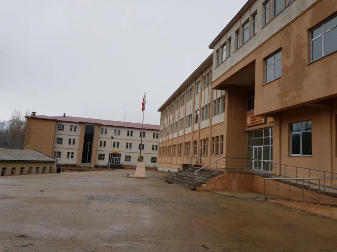 Mimar Sinan Mesleki ve Teknik Anadolu Lisesi Pansiyonu işletme Kayıt Belgesi kaybolmuştur. Hükümsüzdür!!
